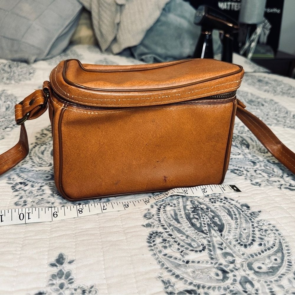 Vintage 1960/70's camera bag with shoulder strap‎